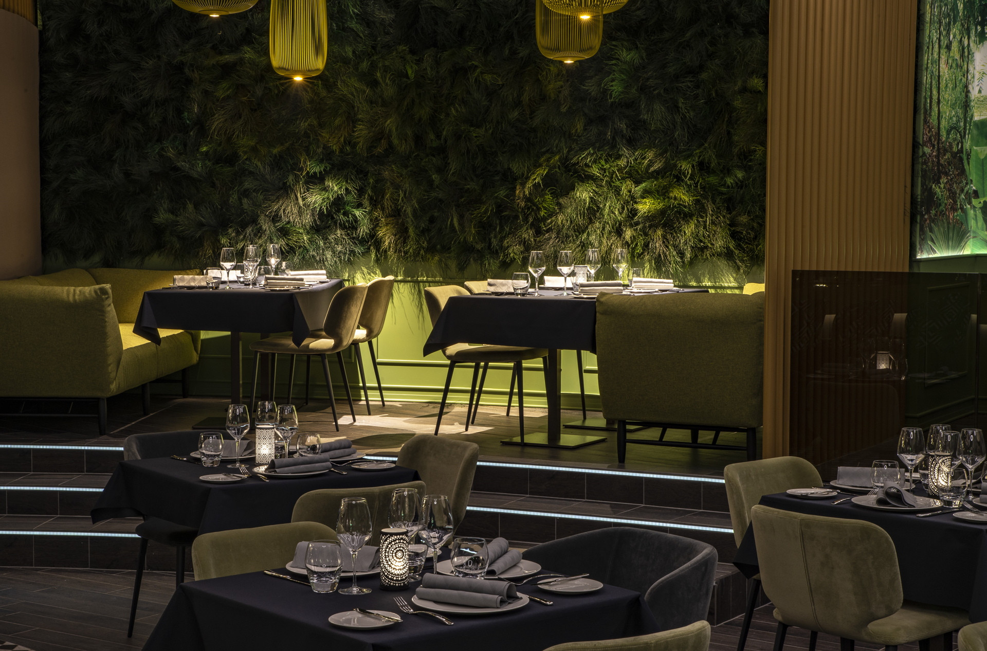 Elements Bar & Restaurant