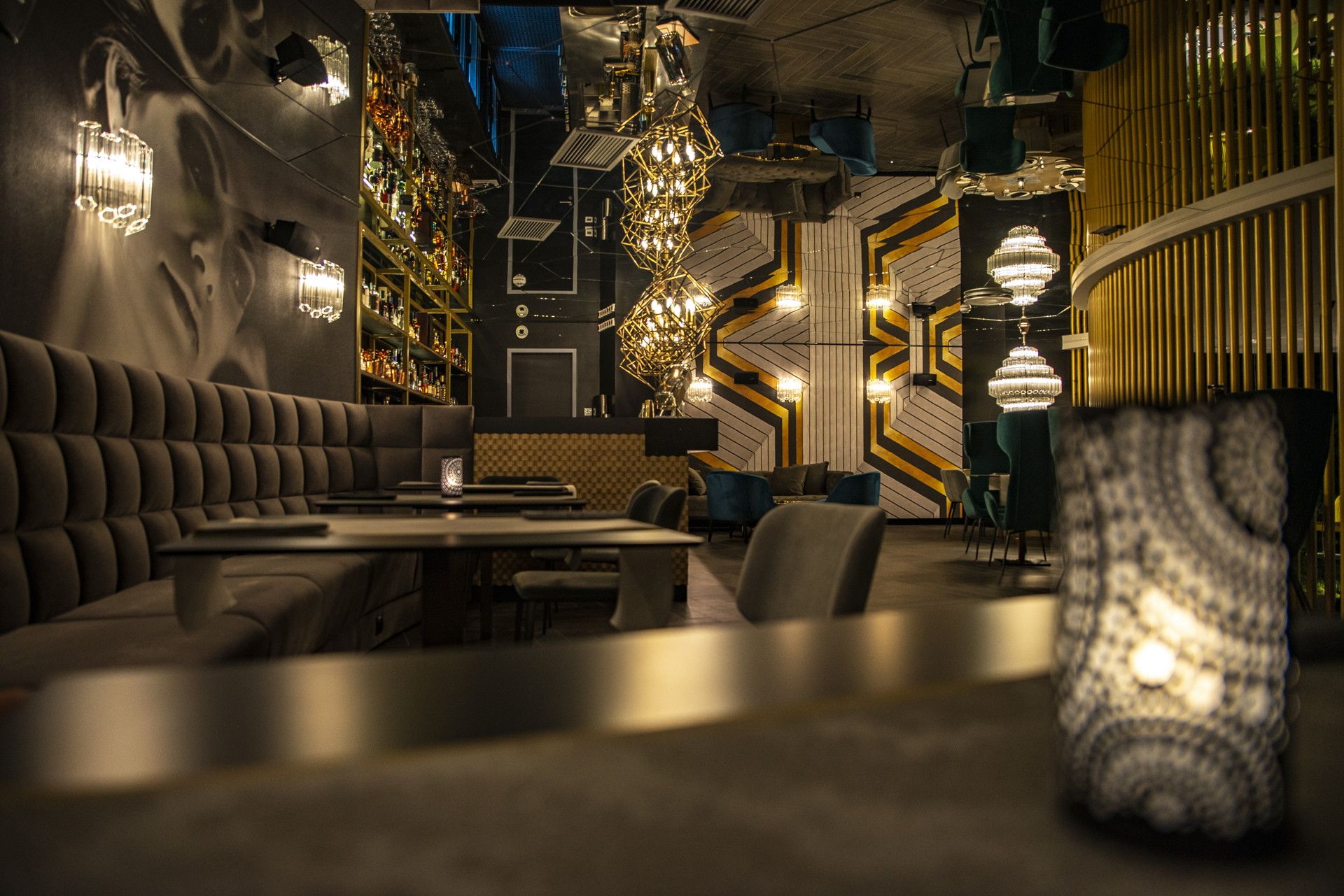 Elements Bar & Restaurant