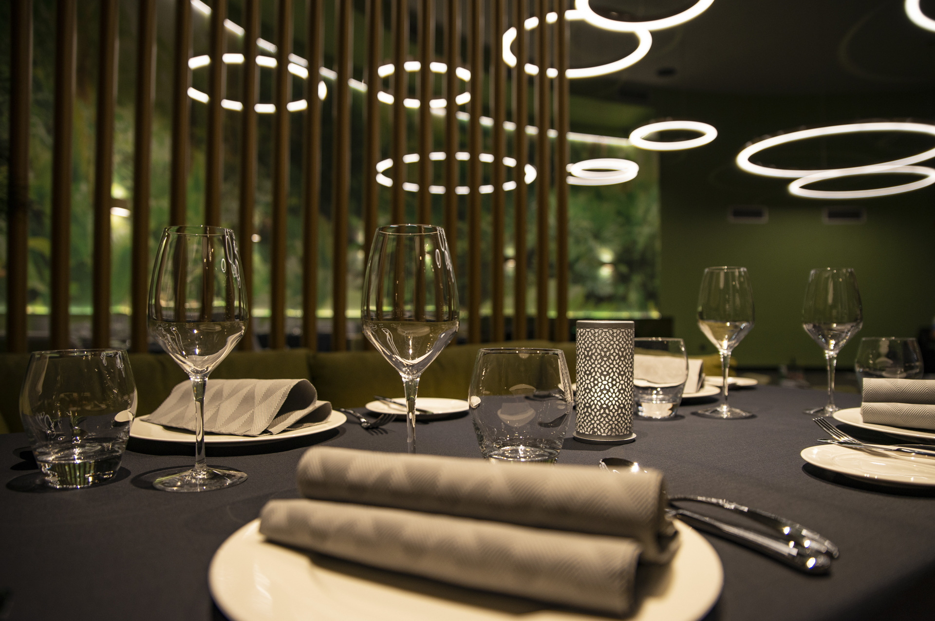 Elements Bar & Restaurant