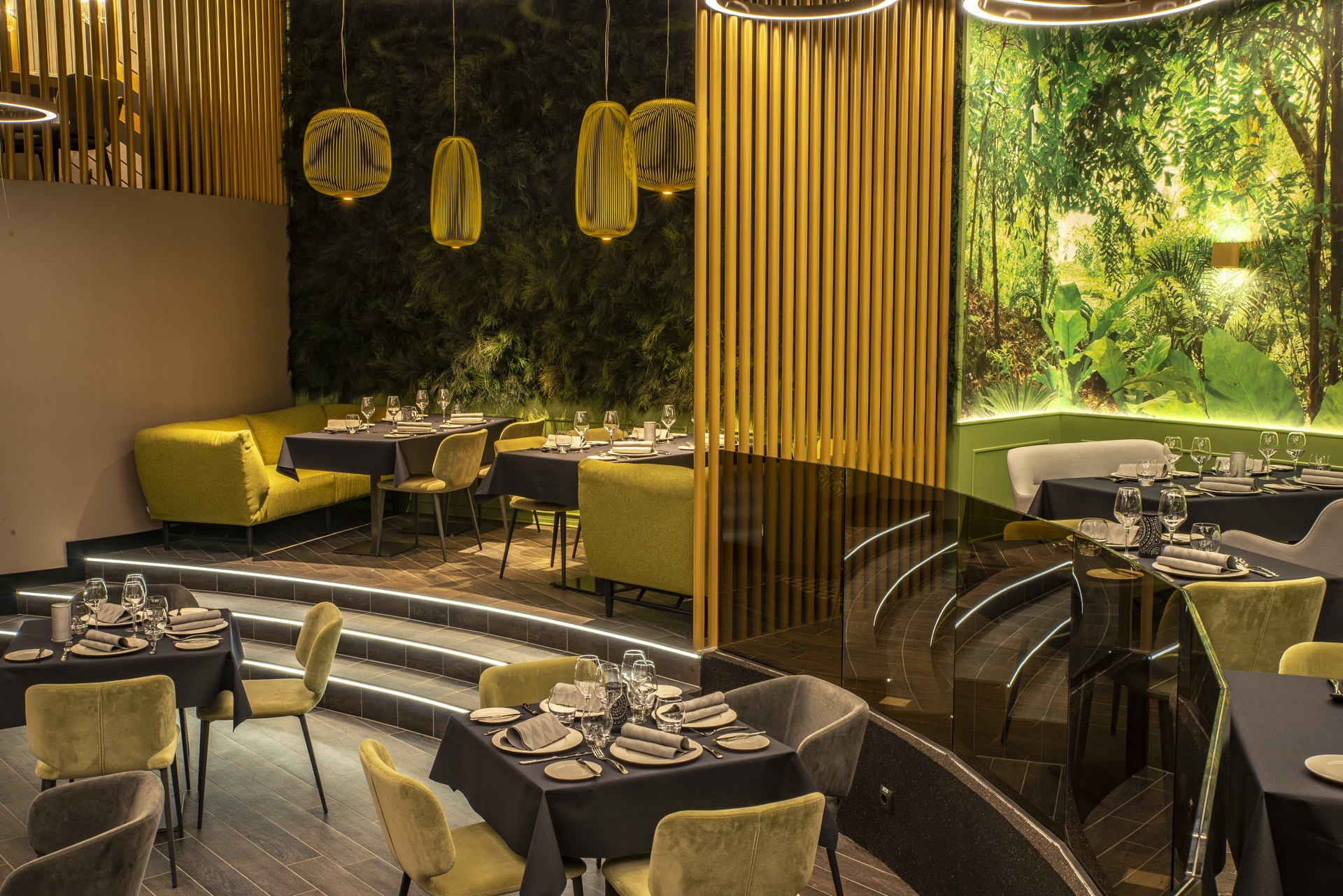 Elements Bar & Restaurant