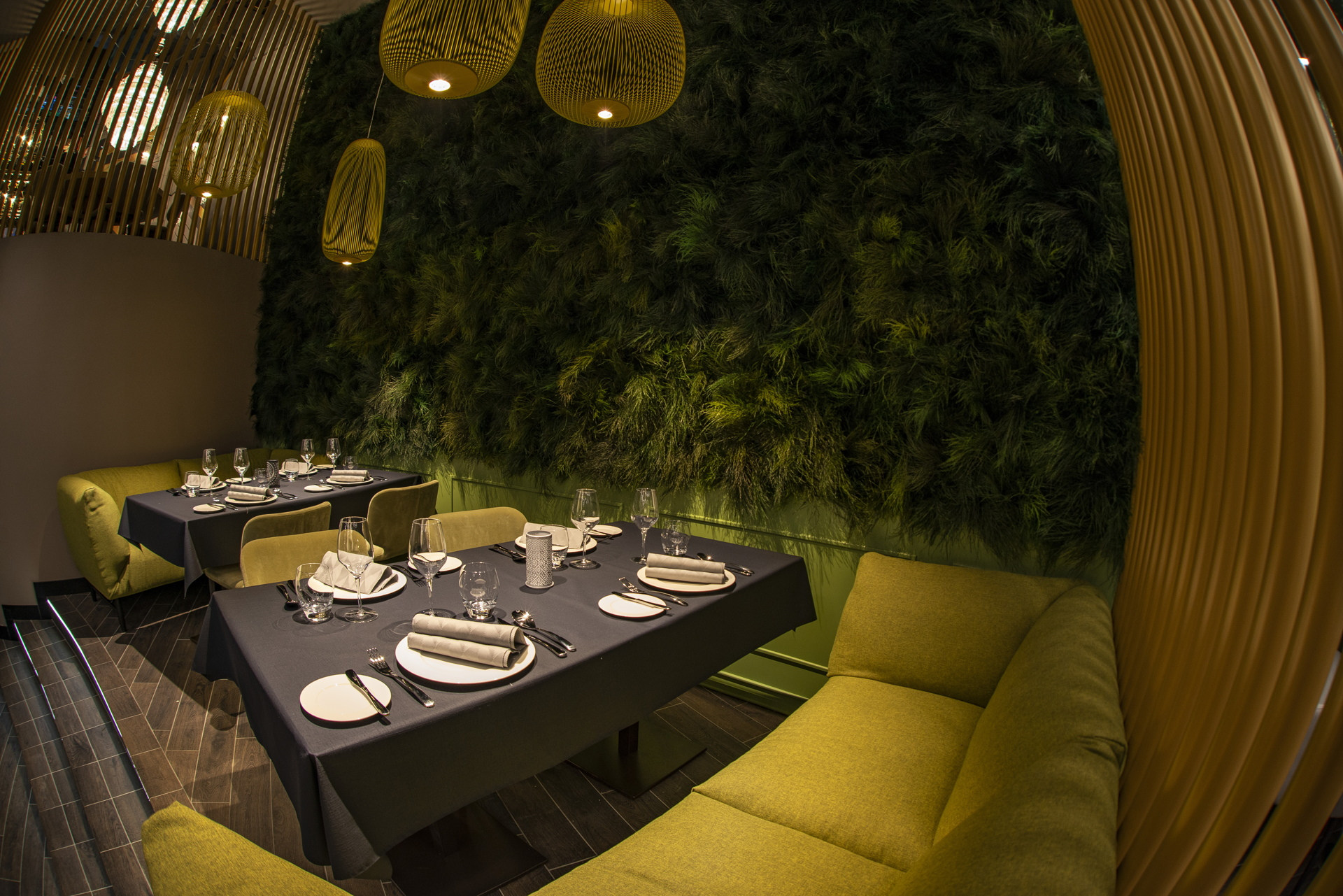 Elements Bar & Restaurant