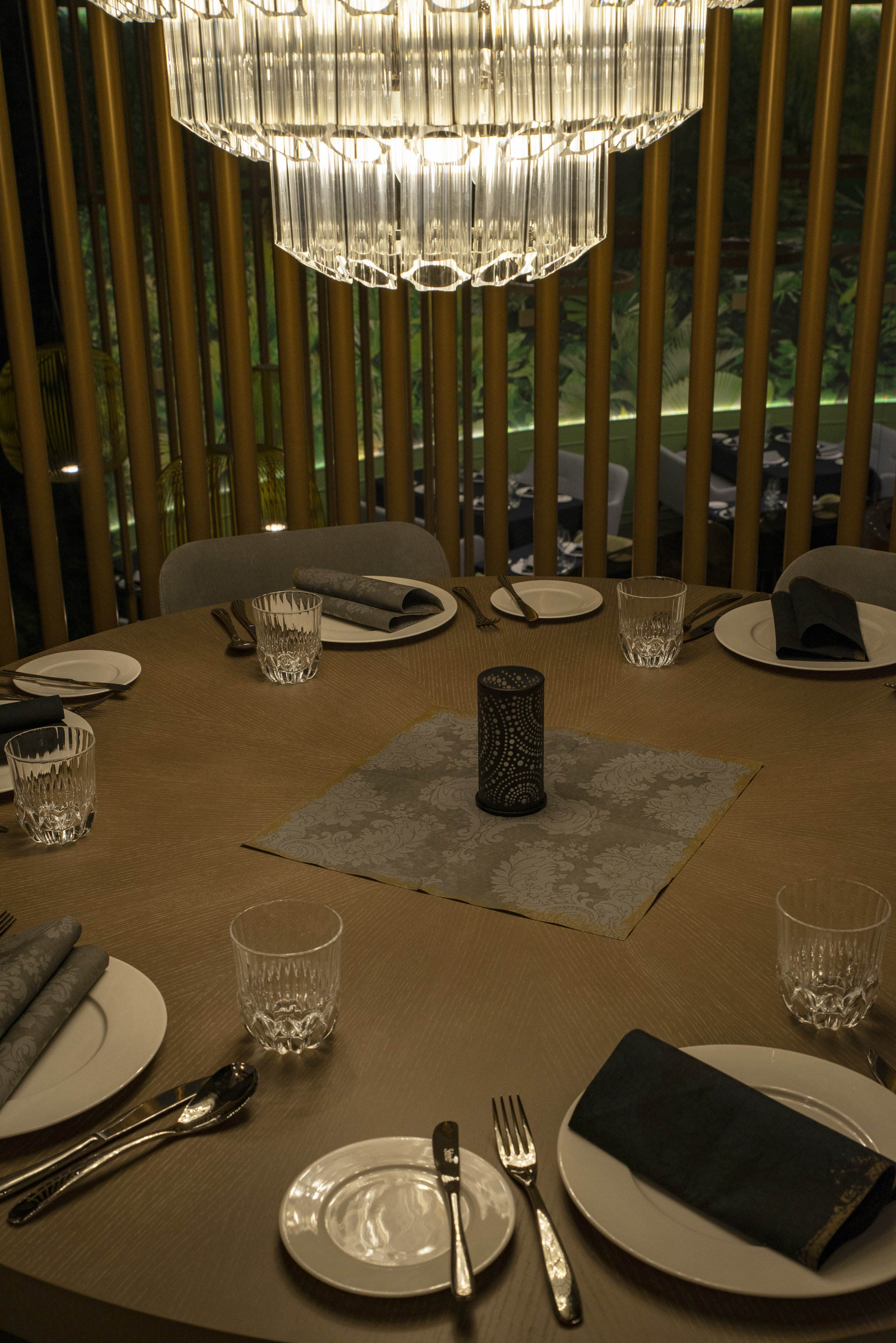 Elements Bar & Restaurant