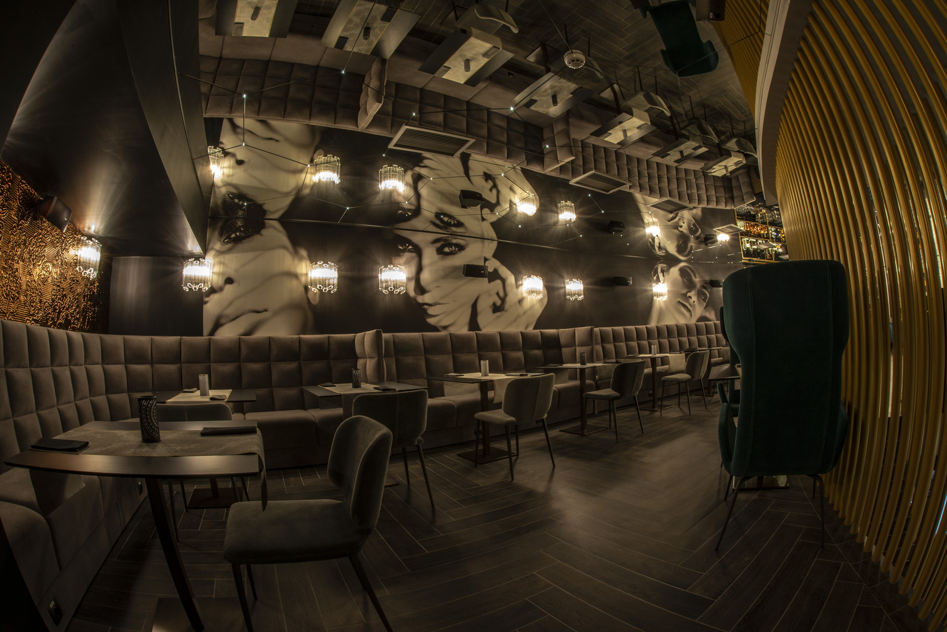 Elements Bar & Restaurant