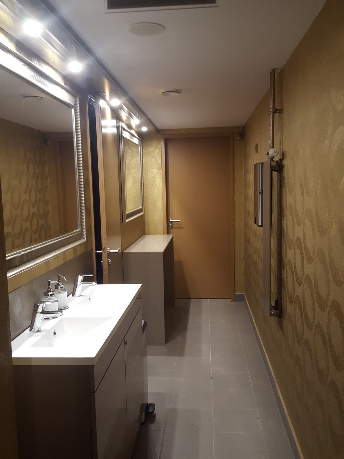 Bazaar Eclectica Restaurant