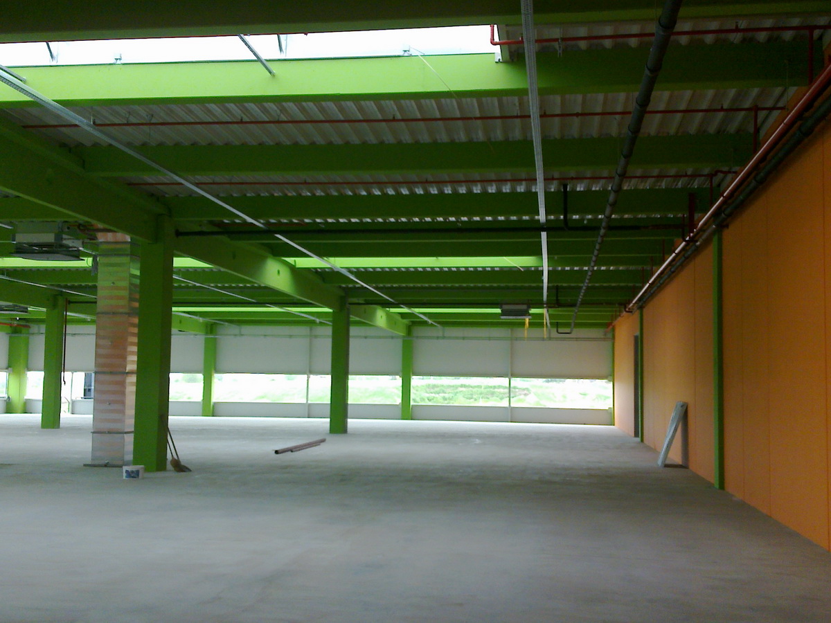 DM Logisztikai Központ