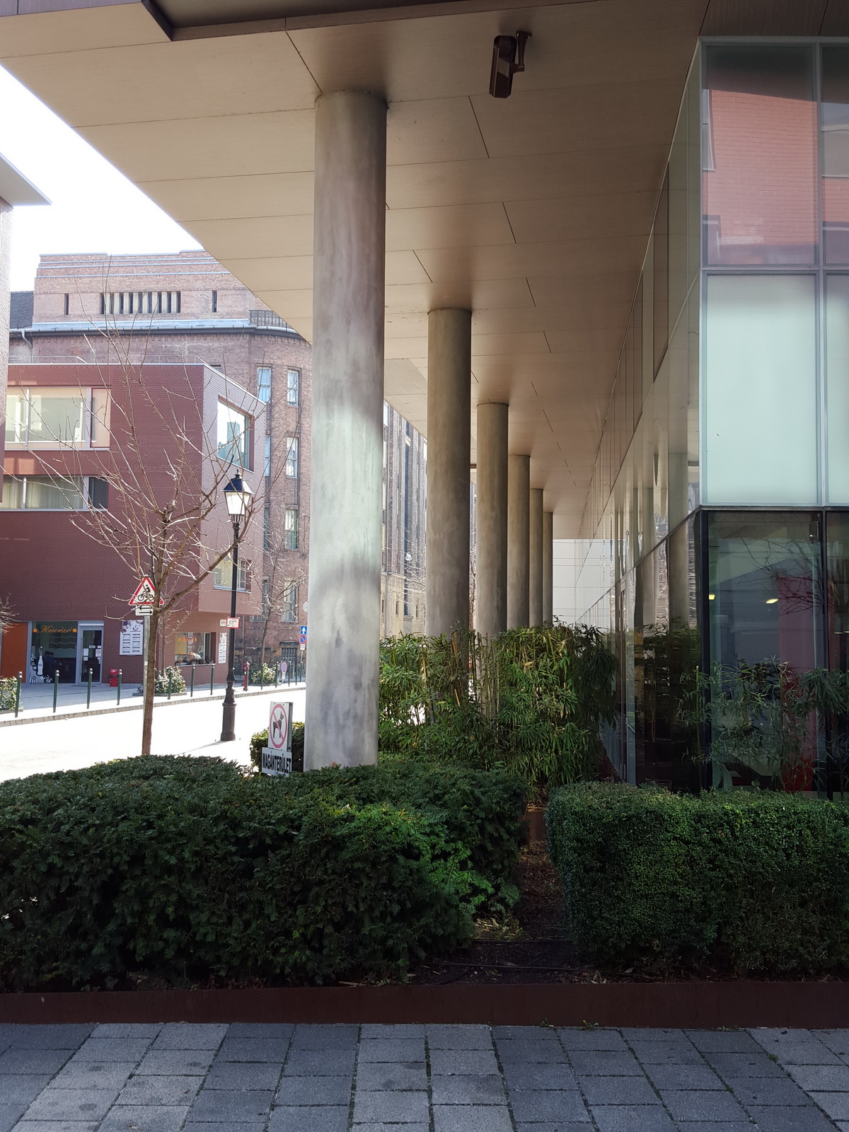 Kacsa utcai irodaház 