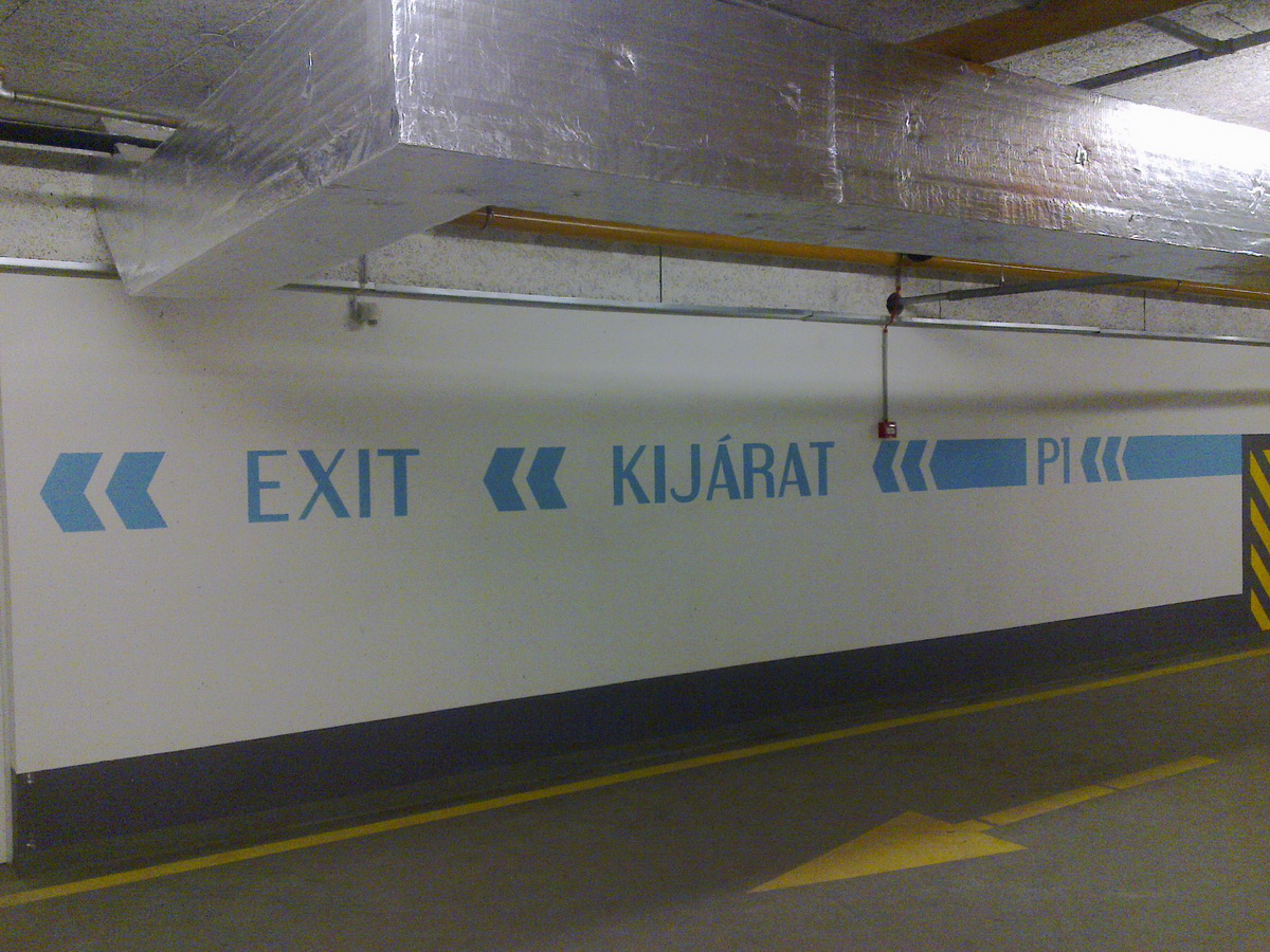 Kacsa utcai irodaház 